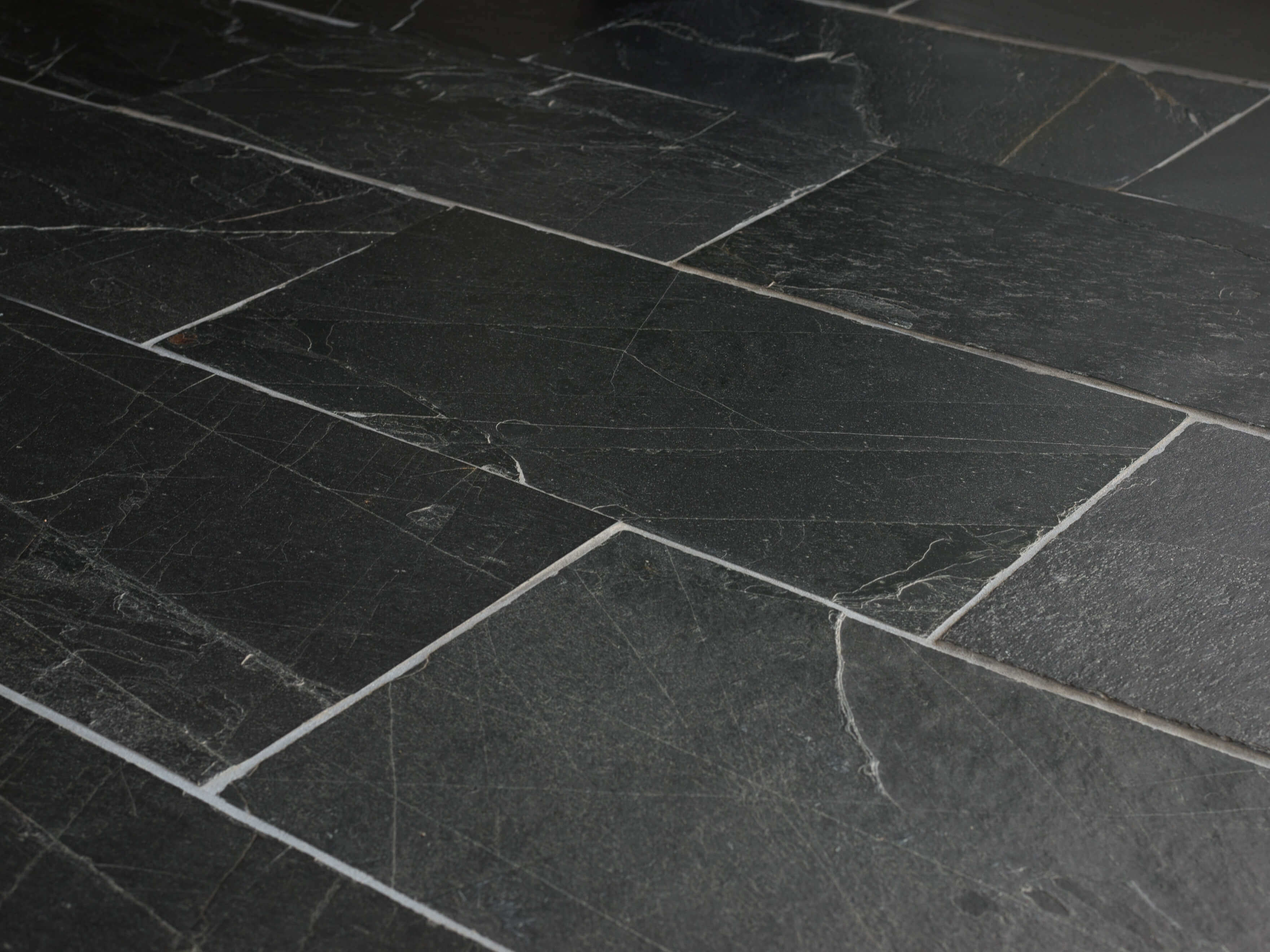 Schieferfliesen Black Rustic kaufen | stonenaturelle